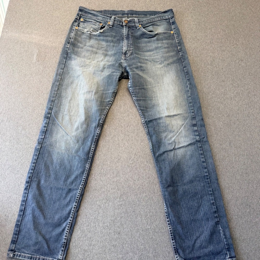 Levis 505 Regular Fit Mens Jeans 34x32 Medium Wash Blue Straight Leg 00505-1330